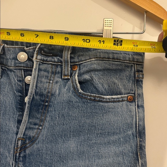 Levi’s Wedgie Classic Blue Denim Jeans - Picture 7 of 9